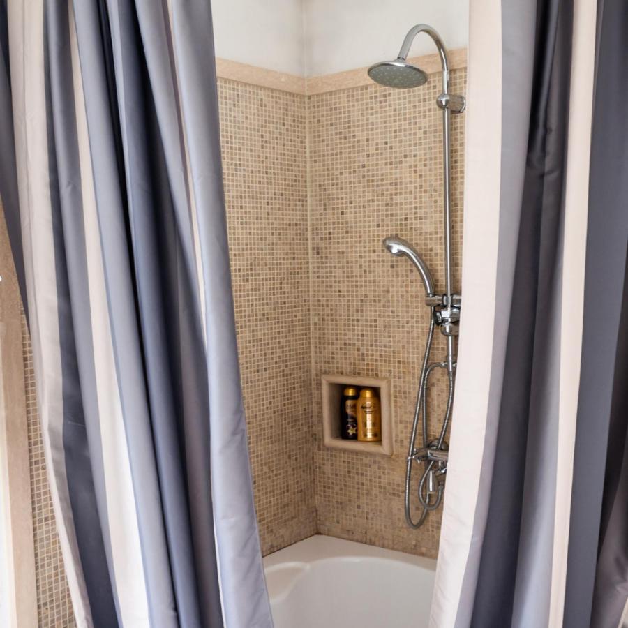 Arena Alfieri B&B ลีวอร์โน ภายนอก รูปภาพ