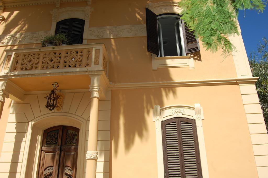 Arena Alfieri B&B ลีวอร์โน ภายนอก รูปภาพ