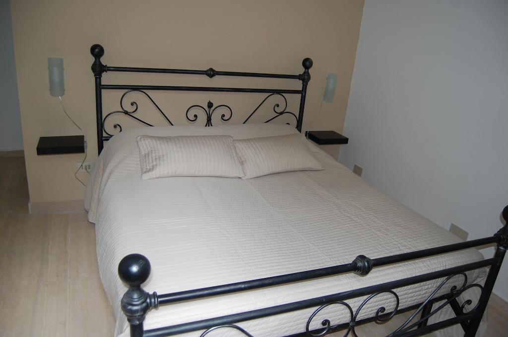 Arena Alfieri B&B ลีวอร์โน ห้อง รูปภาพ